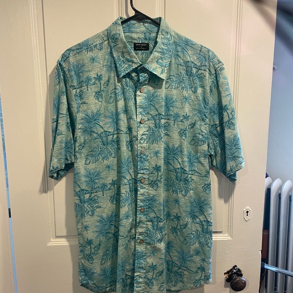 Men’s cotton short sleeve button down